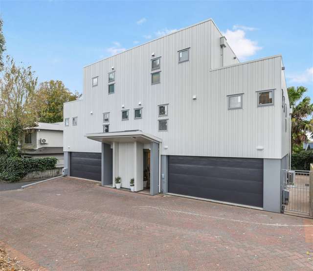 19b Rostrevor Street Hamilton Central_1