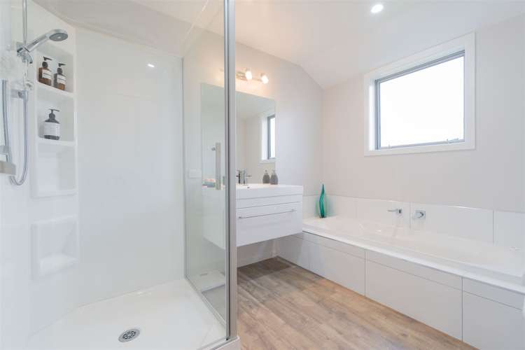 25 Tawera Place Te Anau_16