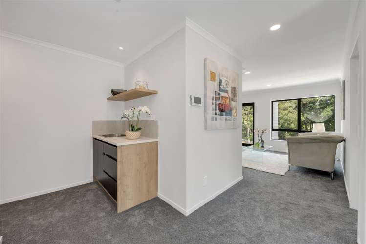 14 Koromeke Street Flat Bush_21