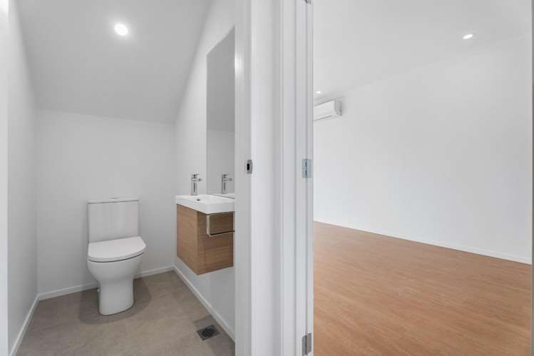 7 Isabella Lane Henderson_12