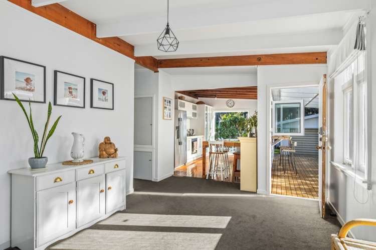 32 Karekare Road Karekare_12