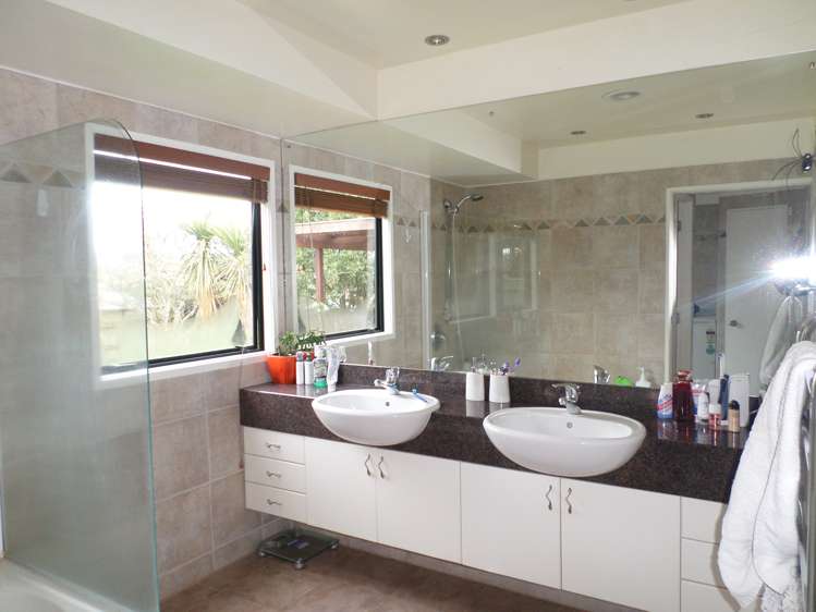 92 Rhinevale Close Henderson_8