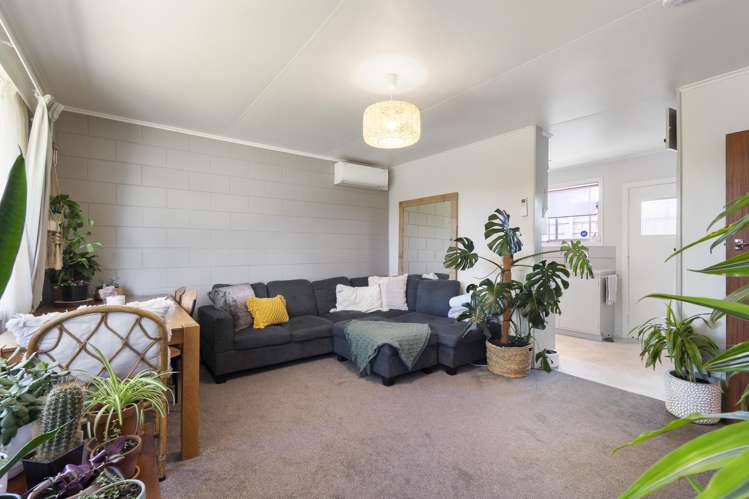 2/112 Roy Street Palmerston North_5