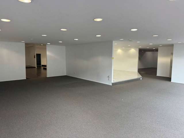 Unit 16/18 Link Drive Wairau Valley_3