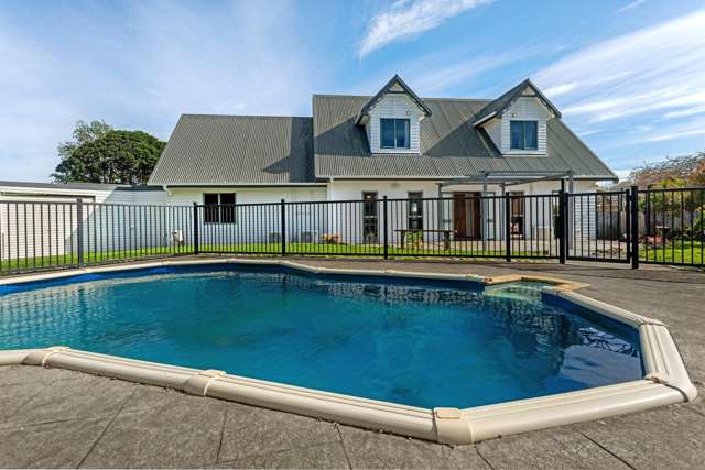Lytton West Entry Level Unique Opportunity!