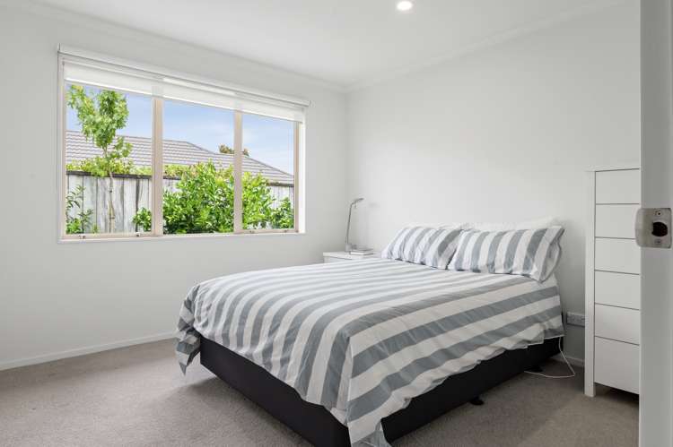 88 Huntington Drive Huntington_22