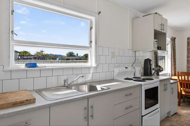 117 Main Road Makaraka_3