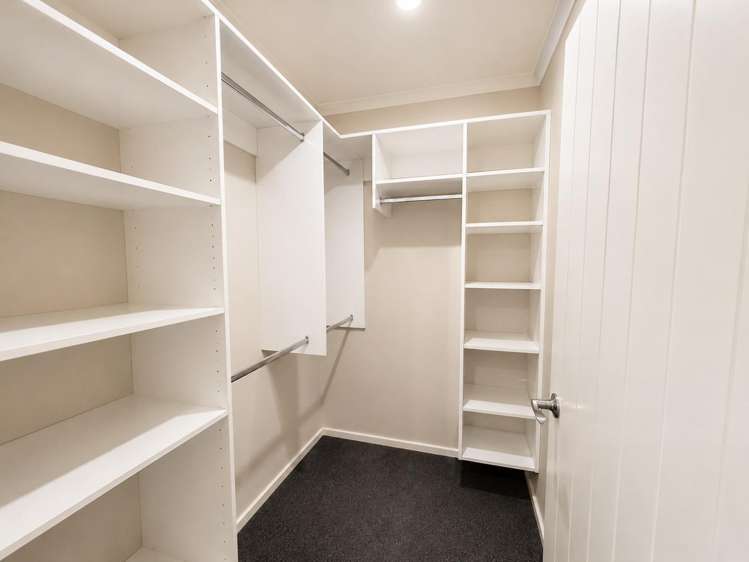 26 Kahuraki Drive 2340_5