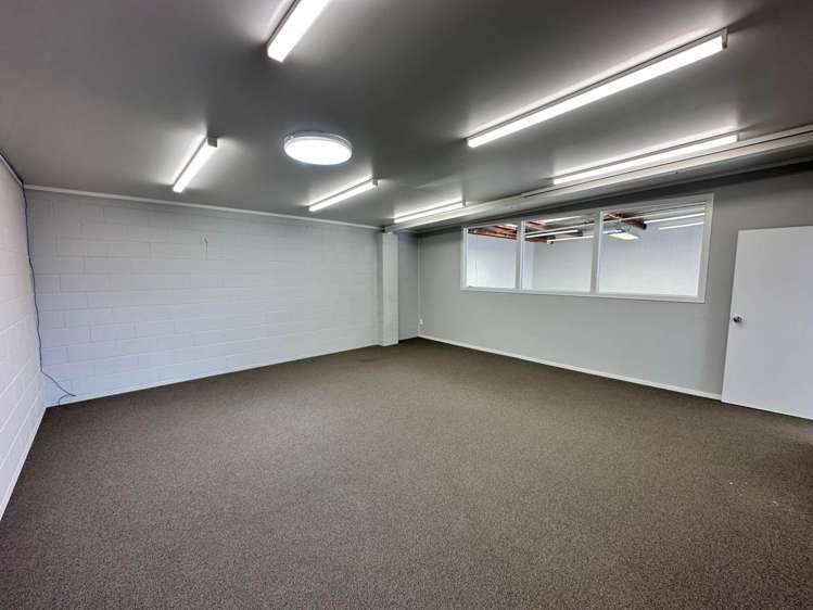 Unit 2/28 Moselle Avenue Henderson_10