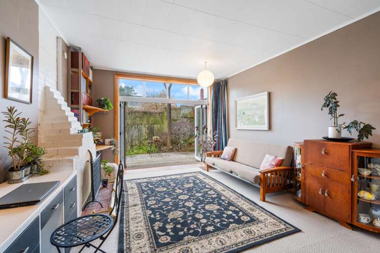 216 North Road North East Valley_5