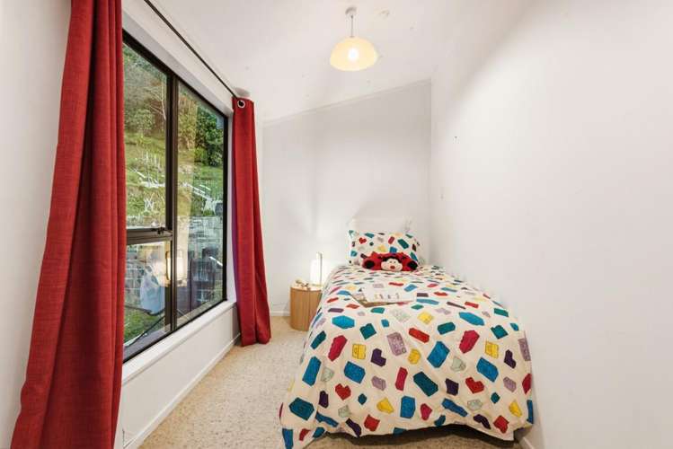 3 Hazlewood Ave Karori_10