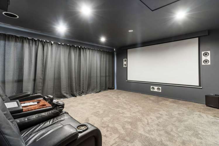 26 Chieftain Rise Goodwood Heights_23