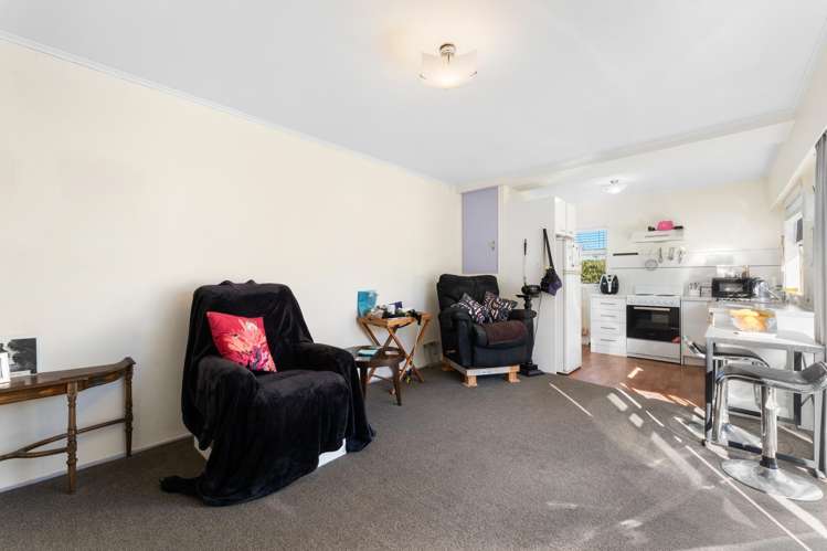 15 Jaemont Avenue Te Atatu South_28