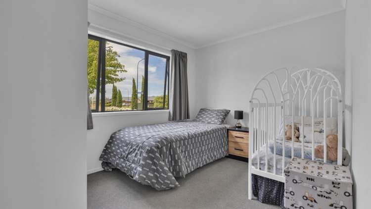 41 Farnborough Way Rolleston_6