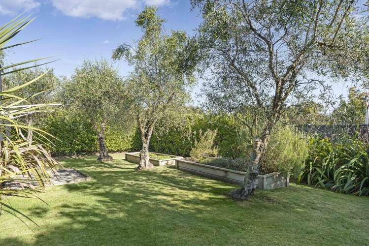 2 Burgundy Drive Martinborough_28