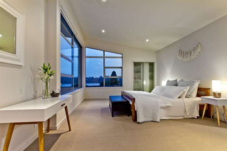 357 Royal Road Massey_31