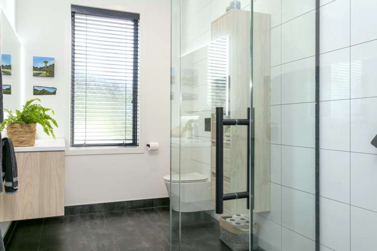 180 Mapara Road Acacia Bay_14