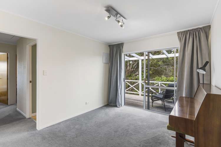 8 Maygrove Drive Orewa_12
