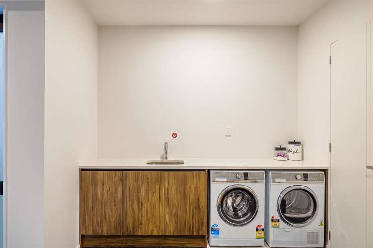 10 Arran Point Parade Orewa_21