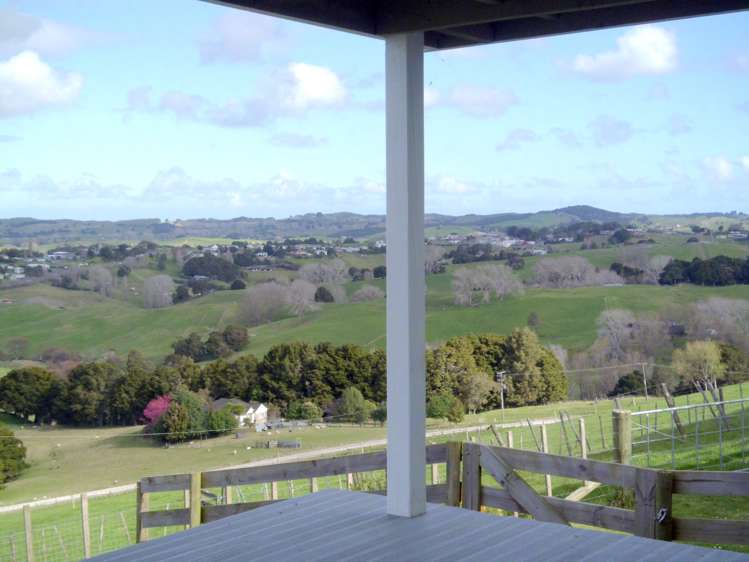 24 Totara Rise Maungaturoto_1