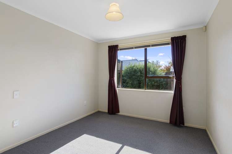 2/244 Main North Road Redwood_7