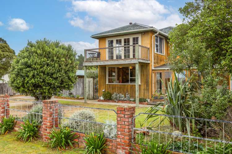 6 Chamberlain Avenue_0