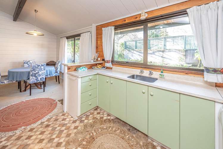 8 Kawau Place Otamatea_5