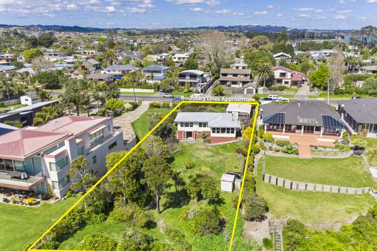 29 Hawke Crescent Beachlands_18