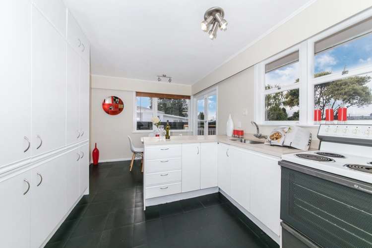 45 Graham Avenue Te Atatu Peninsula_3