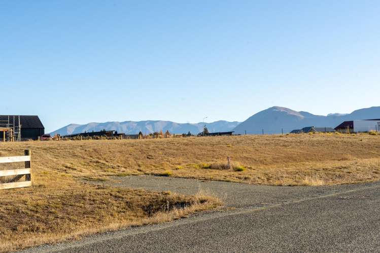 13 Tussock Crescent_5