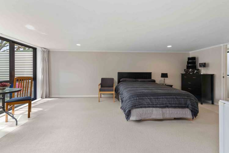 7 James Place Opaheke_14