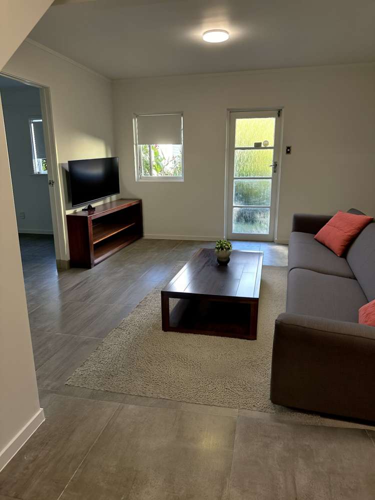 2/7 Dakota Avenue Beach Haven_6