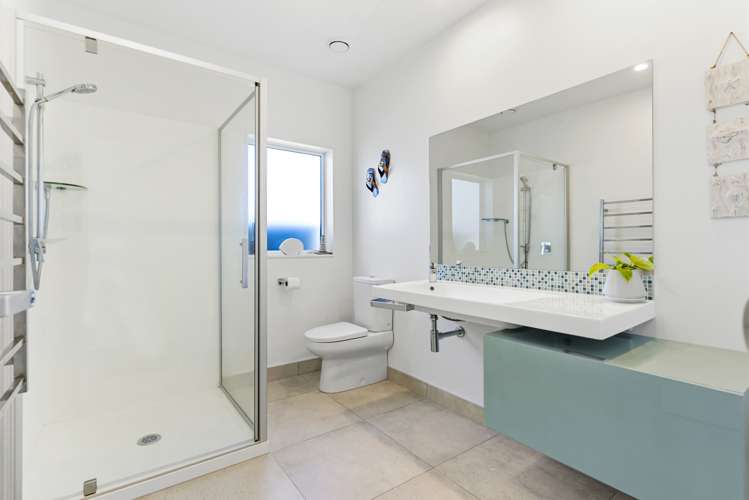 49 Beachwood Drive Hatfields Beach_18