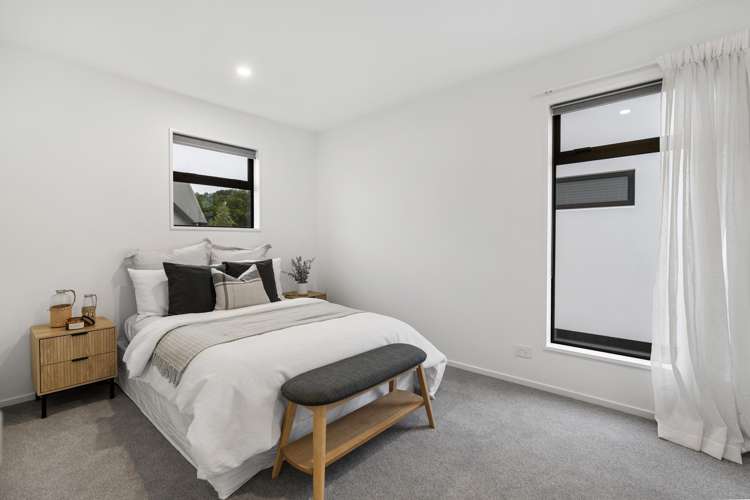 2/10 Brockworth Place Riccarton_11