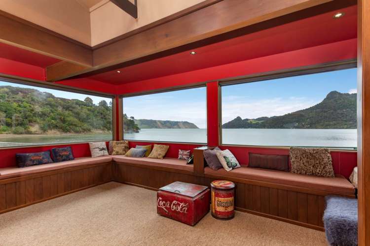 7 Foster Avenue Huia_3