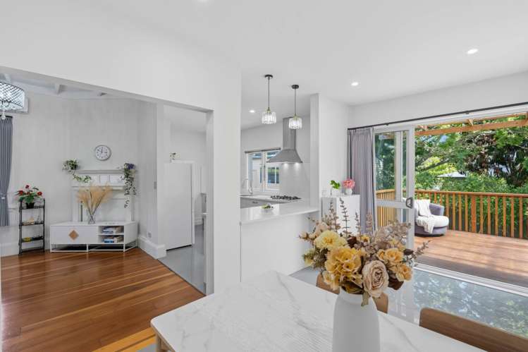 75 Alberton Avenue Mount Albert_11