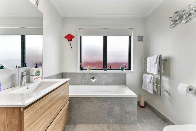 13 Porokaiwhiri Avenue Helensville_25