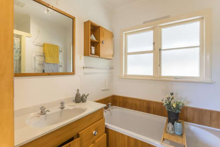 42 Kiwi Road Raumati Beach_9