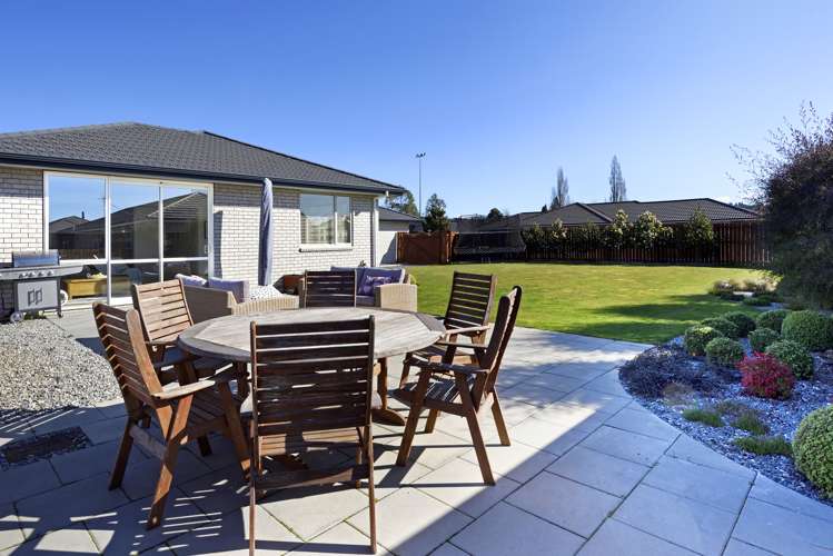 8 Reserve Lane Brightwater_16