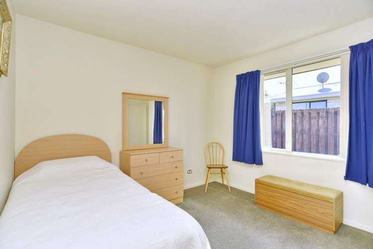 6 Seadown Crescent Amberley_11