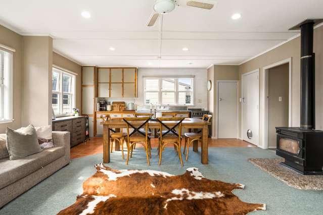 Boho living, vintage yet modern