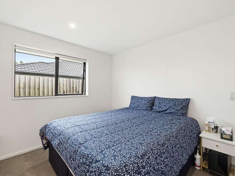 6 Arabella Crescent Yaldhurst_13