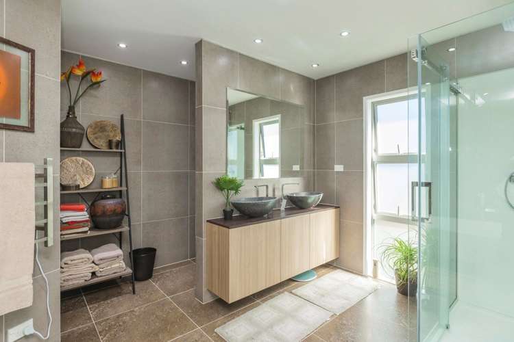 9a Chippendale Crescent Birkdale_16