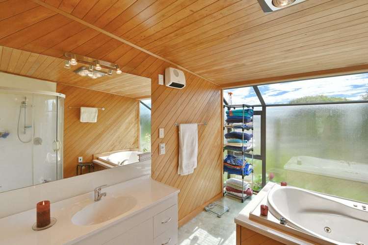 21 Brook Street Southbridge_12