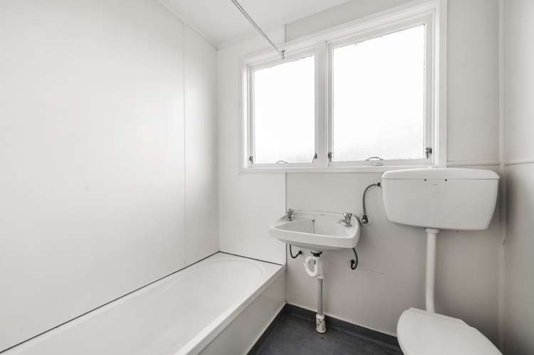 87 Ford Road Fordlands_8