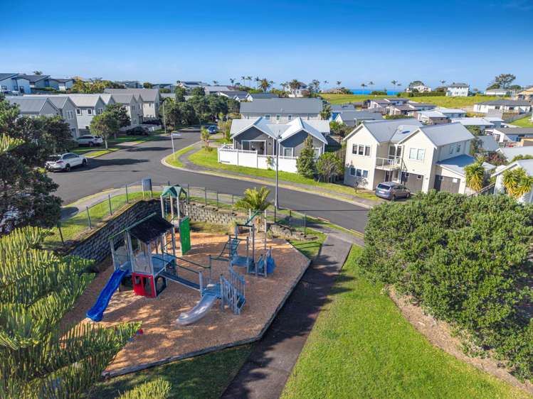 13 Cape Cod Drive Gulf Harbour_22