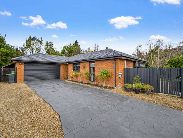 Comfortable Living - Well Worth Viewing