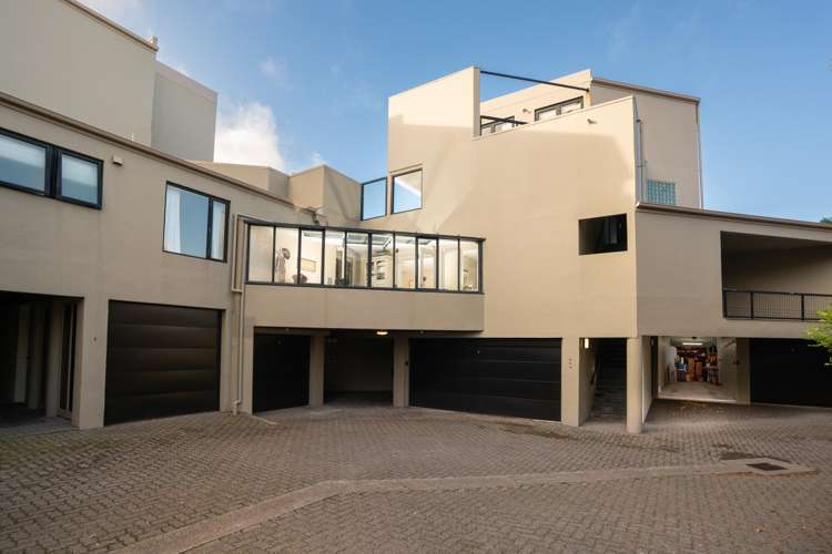 13/32 Hobson Street Thorndon_16