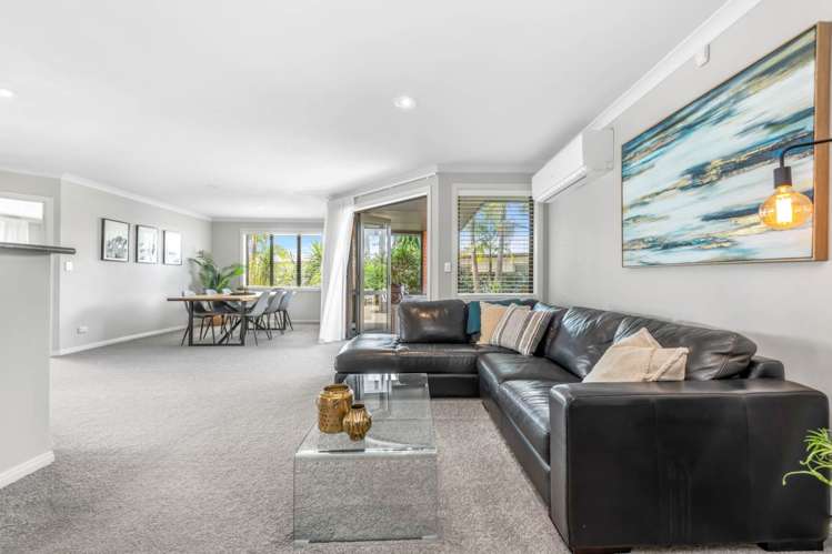 11 Columbia Crescent Beachlands_23