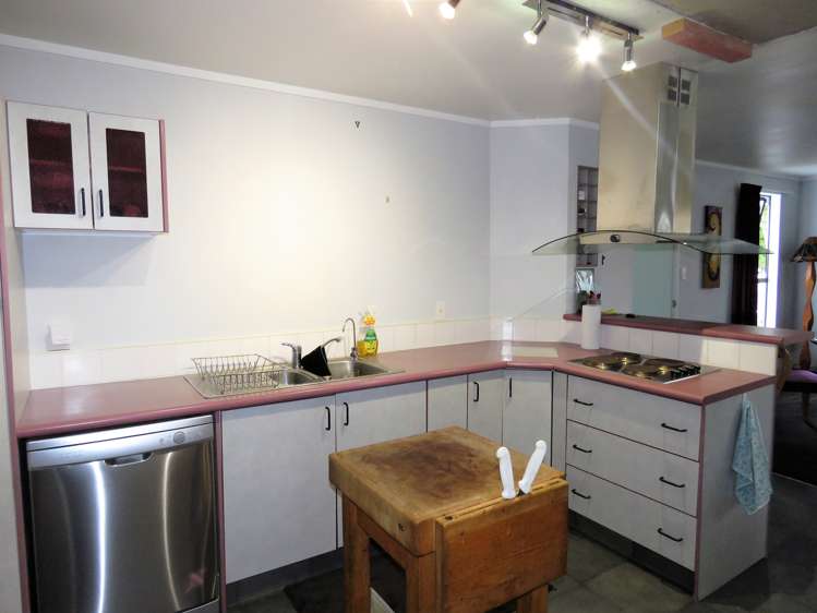 3 Hawes Street Waimangaroa_11